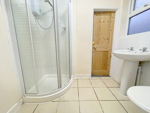 Station Road- click for photo gallery